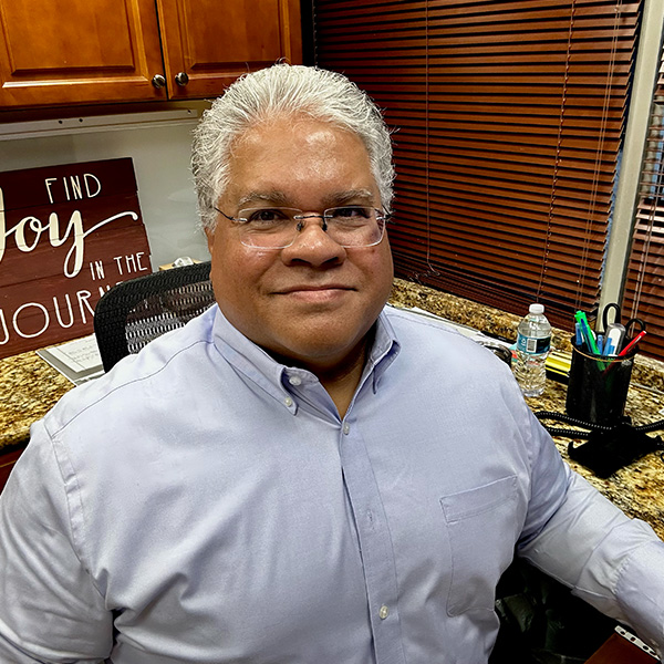 Dr. Israel Maldonado